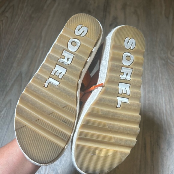 Sorel Cameron Flatform Lace Sandals Women's Size: 6 Orange Lace-Up Sandals - Picture 5 of 15